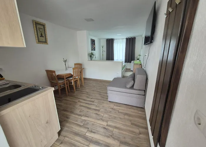 Ana Apartment *